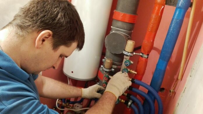 Прокладка труб — особенности установки водопроводных систем с горячей и холодной водой