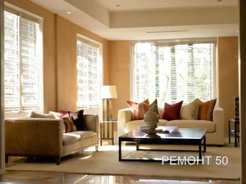 Аксессуары для гостиной с деревянным полом